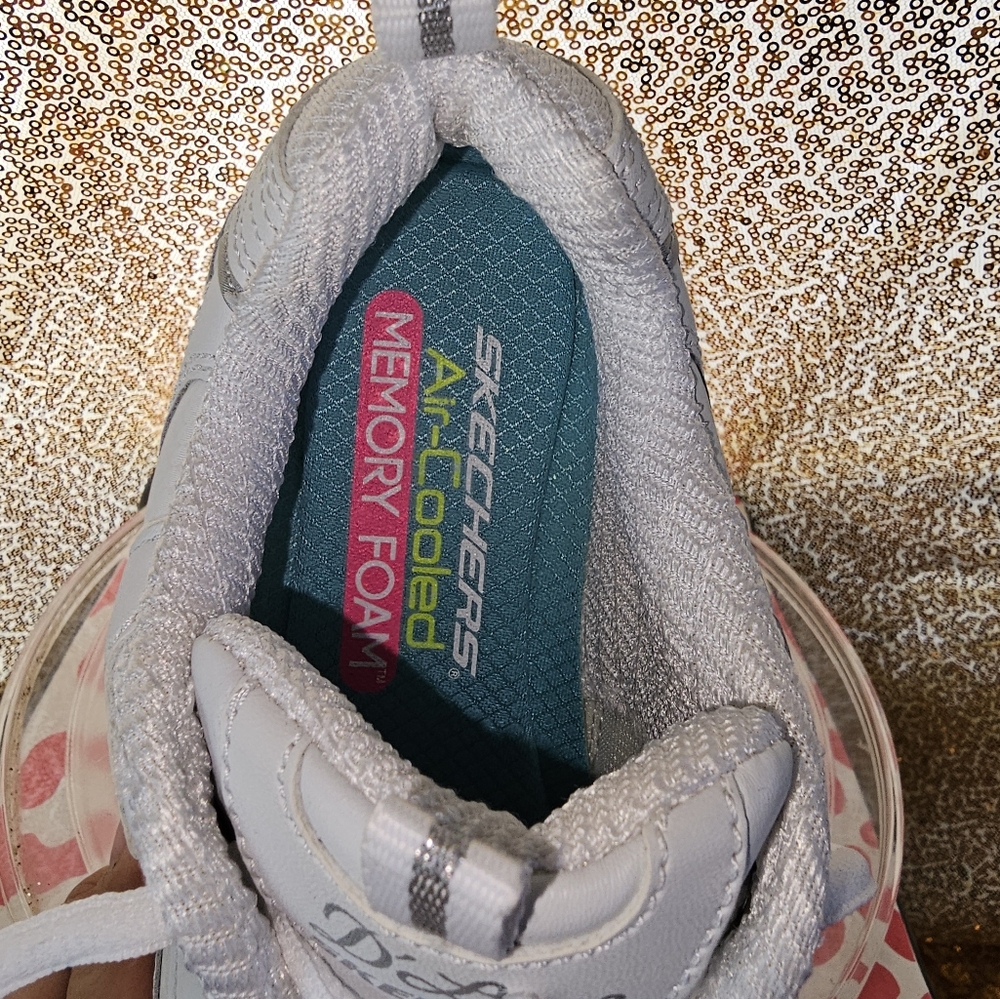 B Skechers D-Lites-New Scene White Silver Women LifeStyle Casual Shoes - Picture 9 of 11